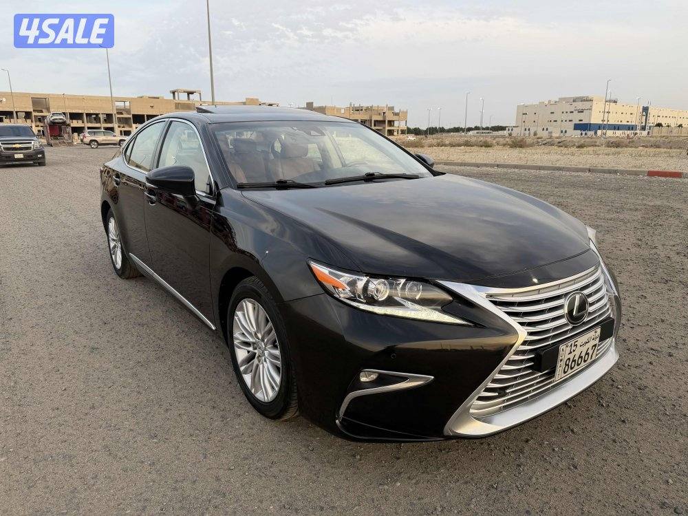 لكزس 2018 بحالة المصنع كالجديد10