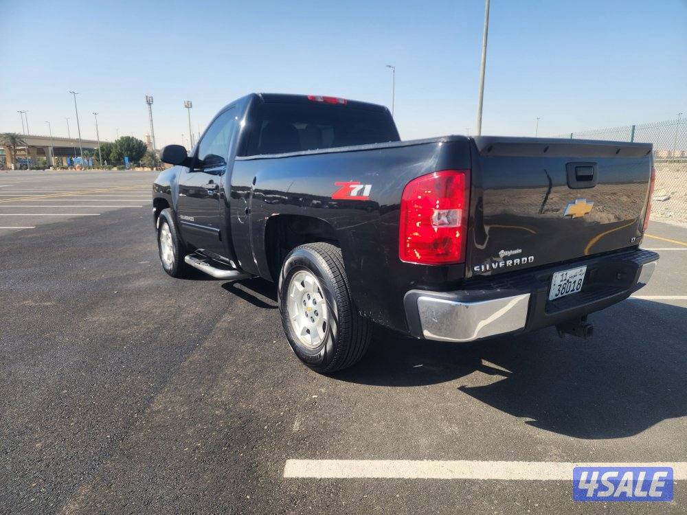 للبيع وانيت سلفرادو  2012 z71 شرط الفحص1