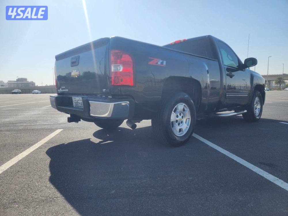 للبيع وانيت سلفرادو  2012 z71 شرط الفحص4