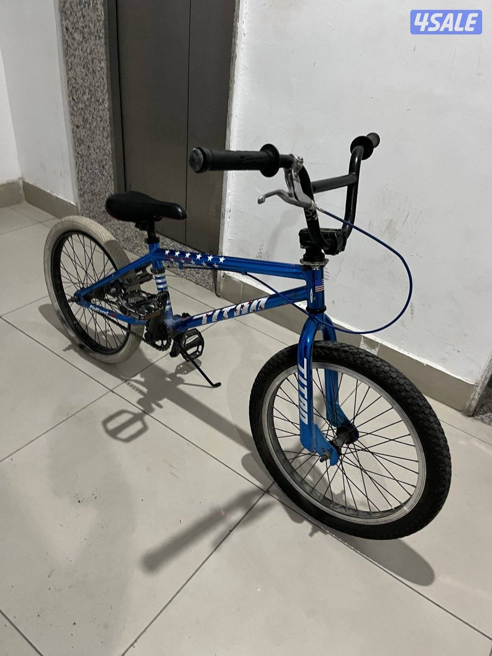 للبيع قاري dk ريفن1