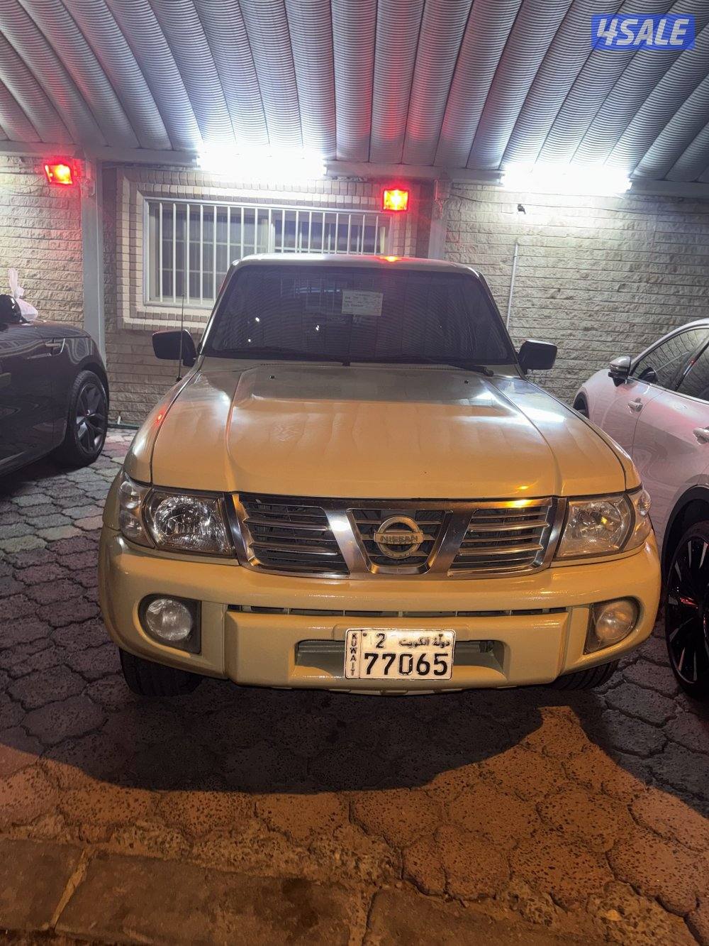 للبيع سفاري موديل 1998 مجددبحاله جيده مكينه لكزس3