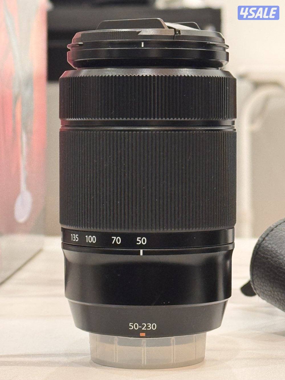 Fuji x-T2 with 2 lenses and bag  كامرة فوجي معاها عدستين3