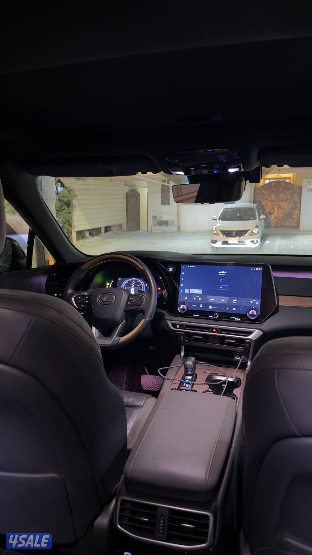 لكزس RX350 شرط الفحص عداد ٤٠ الف تحت الكفاله1