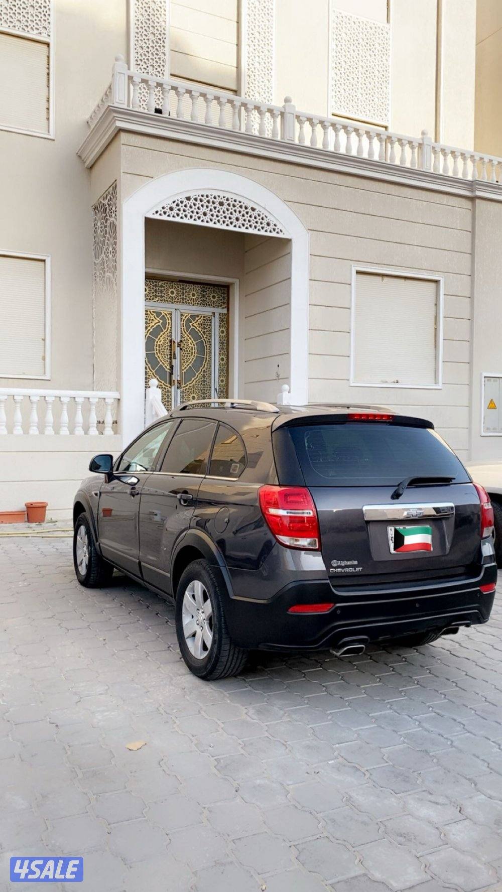 للبيع جيب شفر كابتيفا 2014 بحالة الوكالة ونظيف1