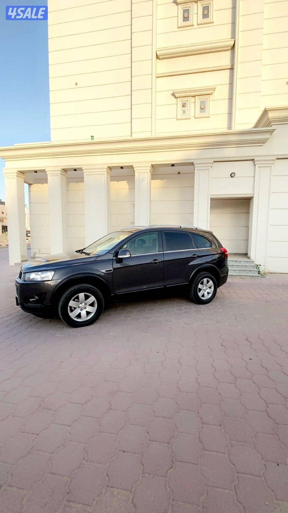 للبيع جيب شفر كابتيفا 2014 بحالة الوكالة ونظيف3