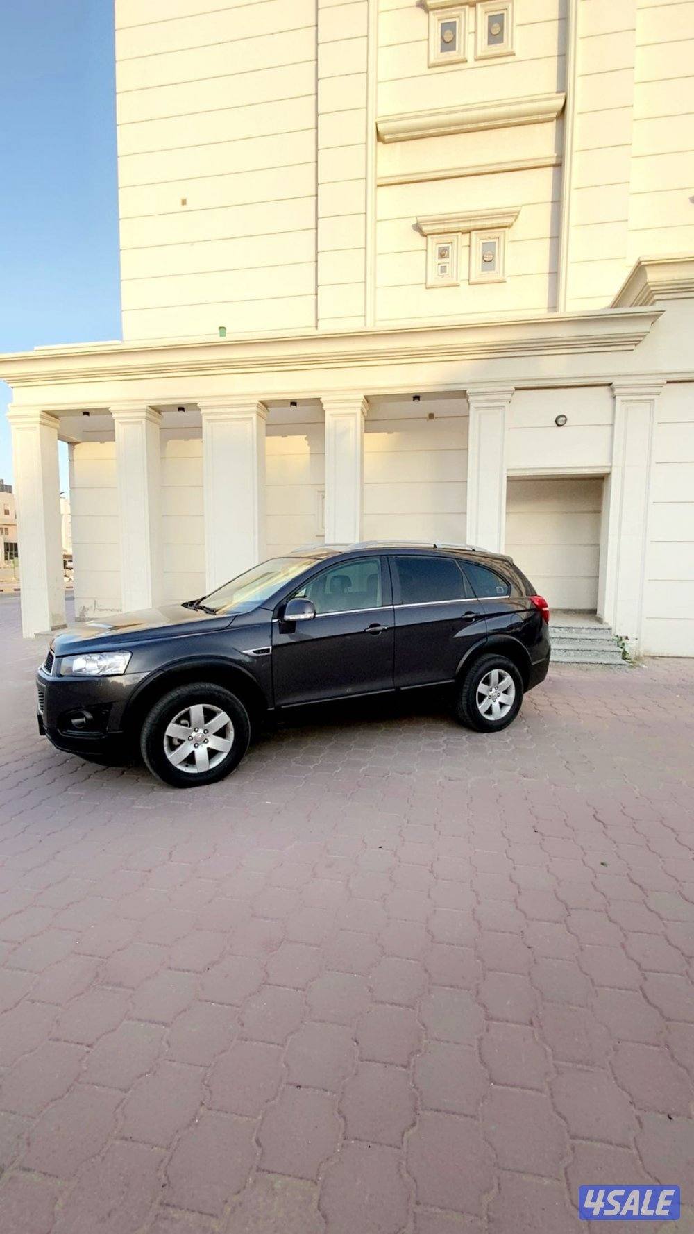 للبيع جيب شفر كابتيفا 2014 بحالة الوكالة ونظيف6