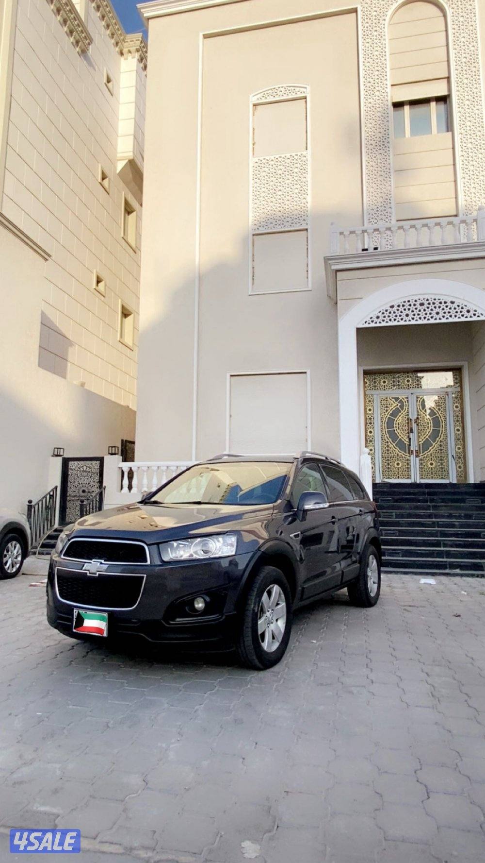 للبيع جيب شفر كابتيفا 2014 بحالة الوكالة ونظيف7