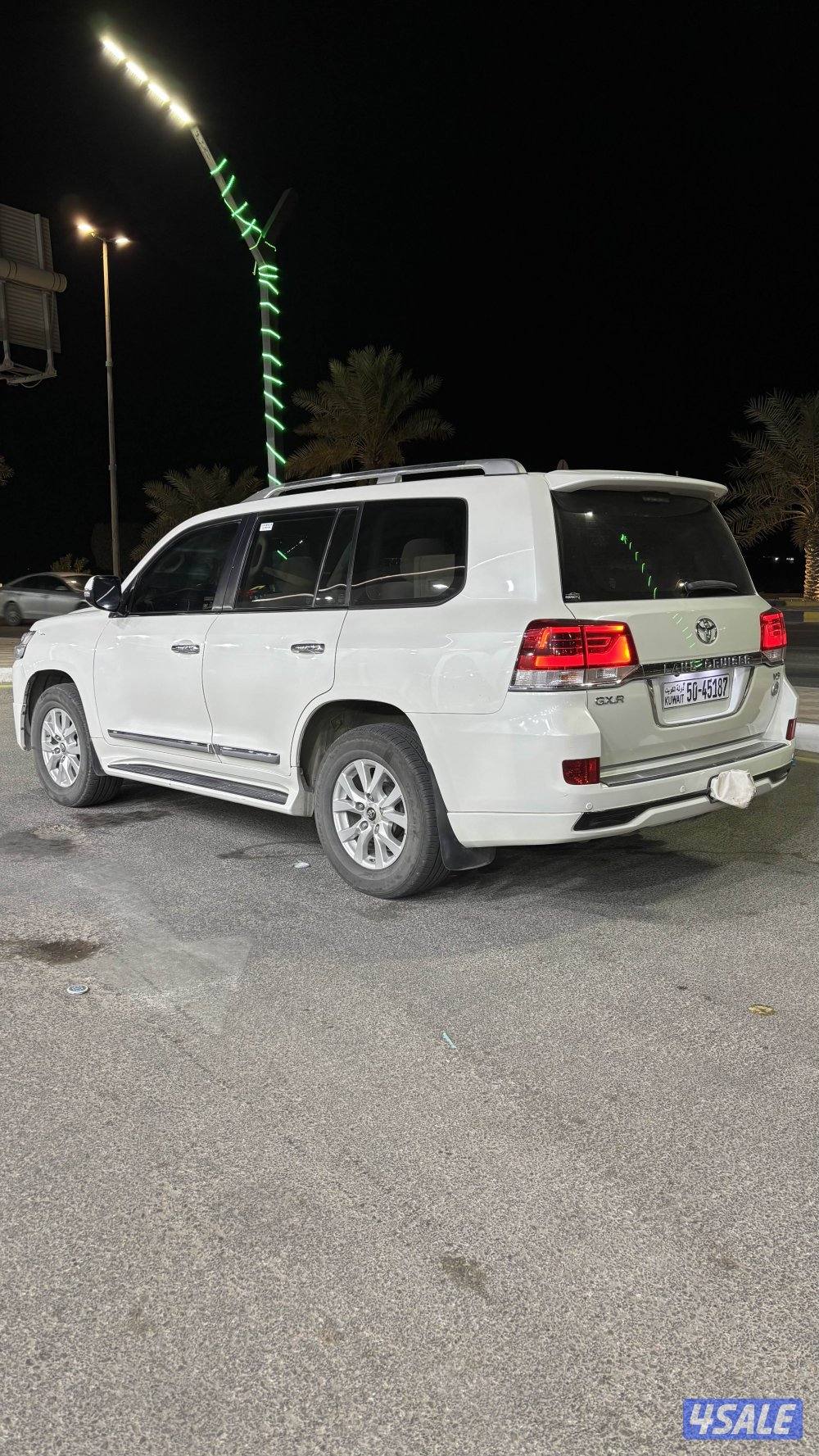 شرط الفحص كامل( صبغ الوكالة )سيرفس منتظم في الوكالة (تواصل وتساب فقط)3