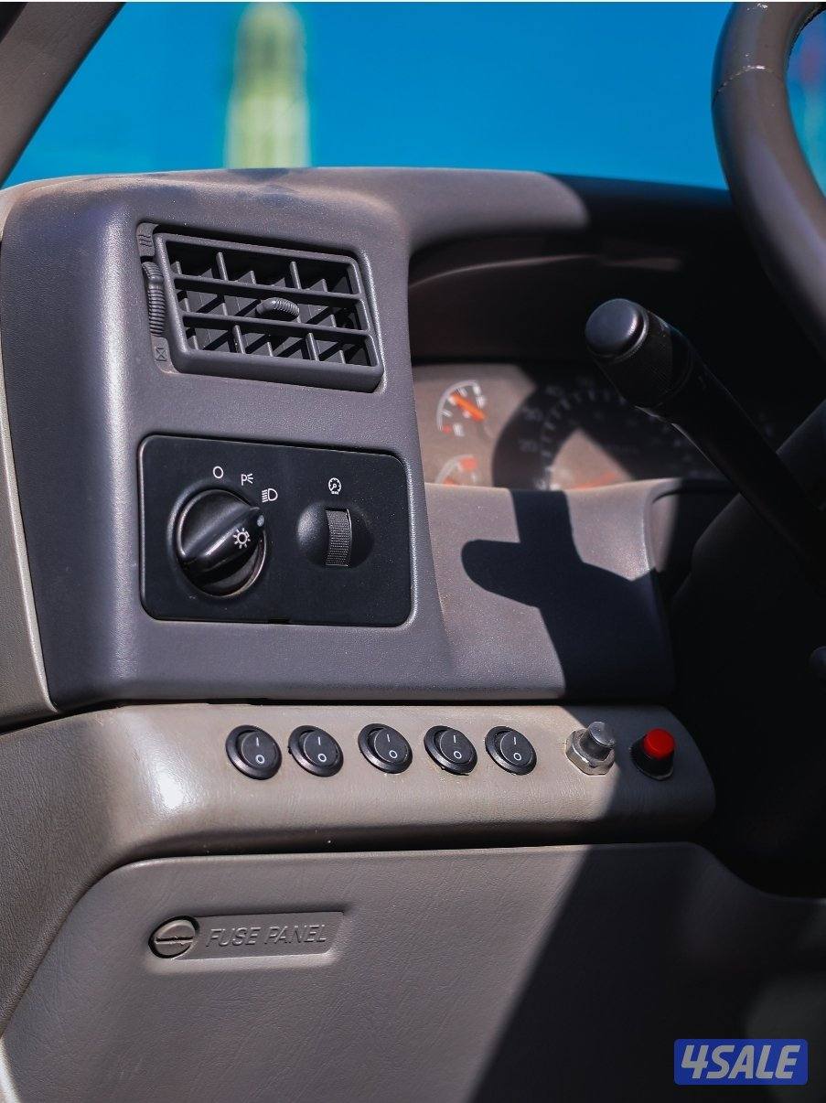 للبيع و ح ش فورد شاحنة F-65014