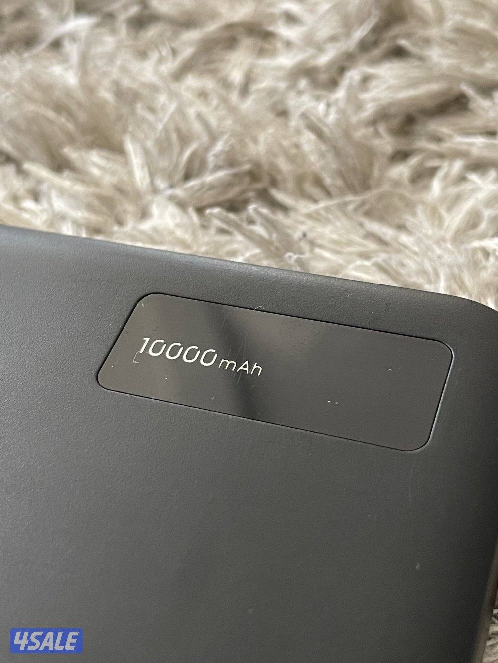 UGREEN 10,000 MaH Powerbank1