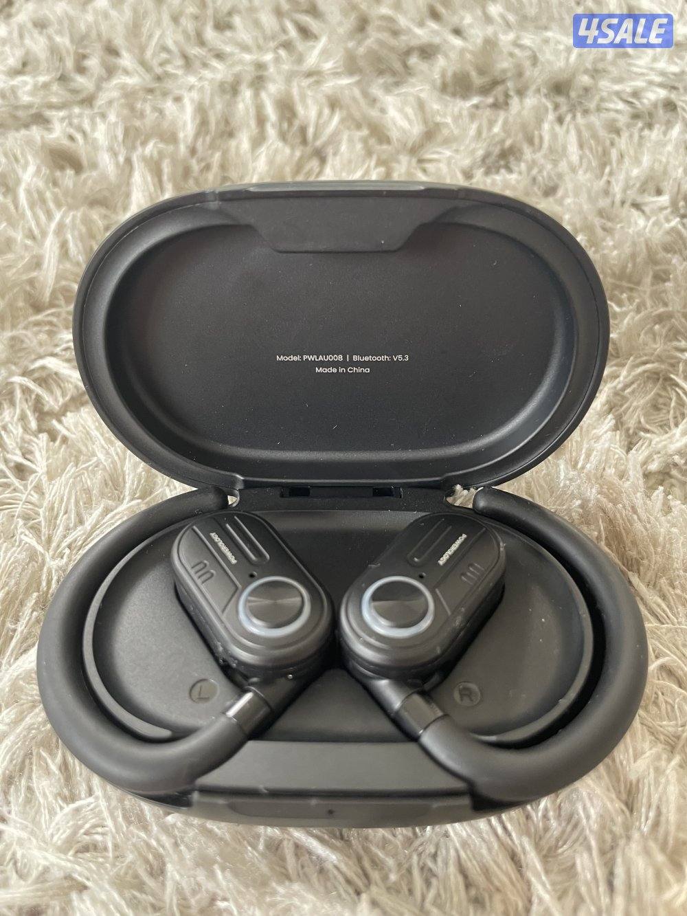 Earphones (Bluetooth & Screen)0