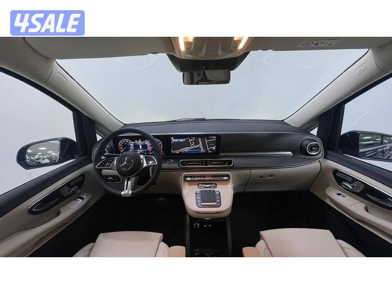Mercedes-Benz V-Class11