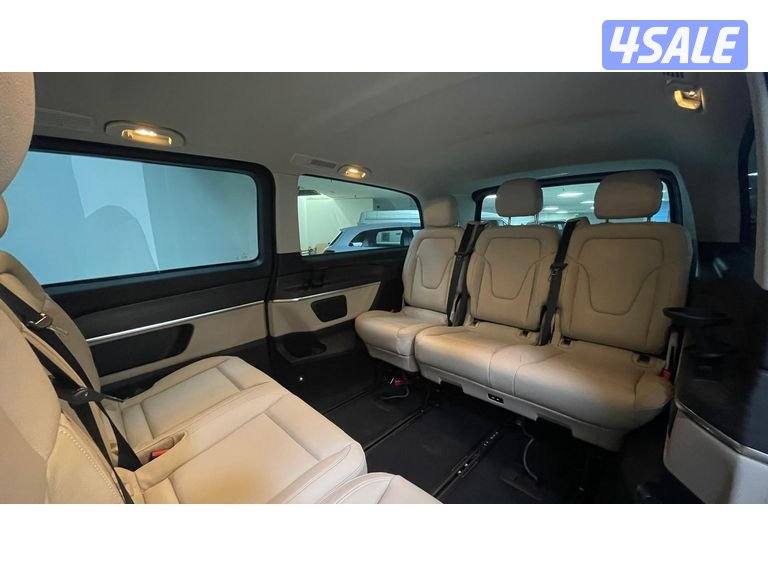 Mercedes-Benz V-Class13