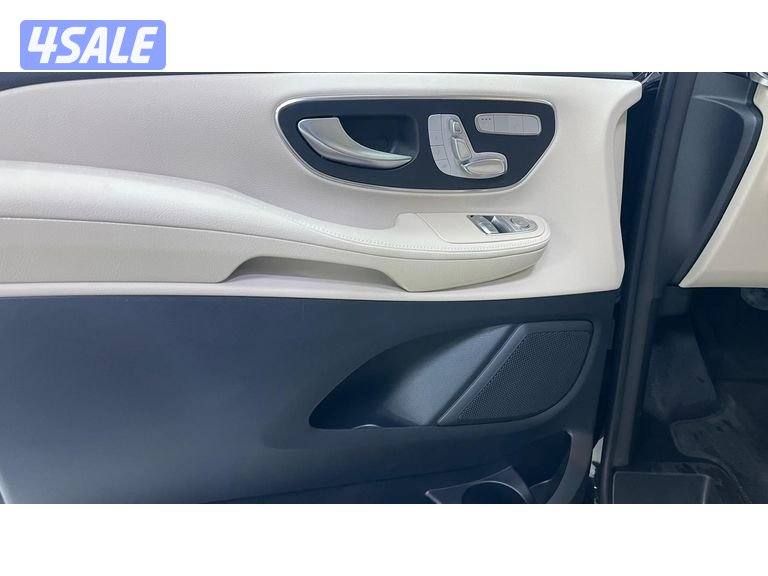 Mercedes-Benz V-Class14