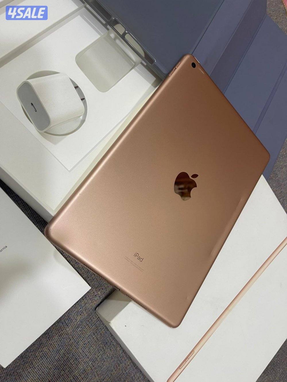 ايباد ابل 7 السابع 128 قيقا نظيف وشغال تمام مع بوك وشاحن اصلي0