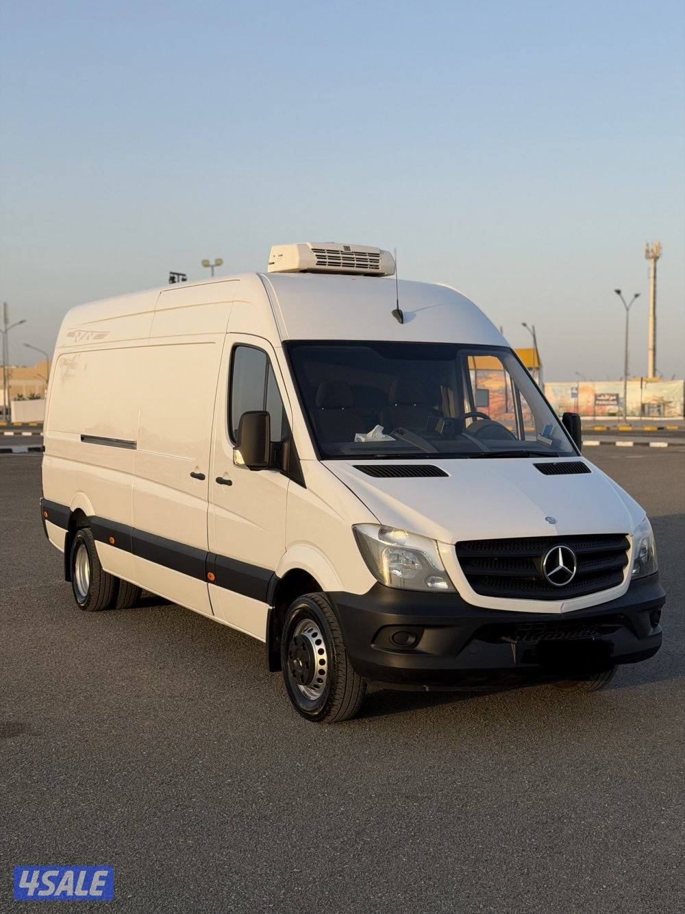 للبيع ڤان مرسيدس سبرنتر 515 الحجم الكبير مقفل ثلاجة1