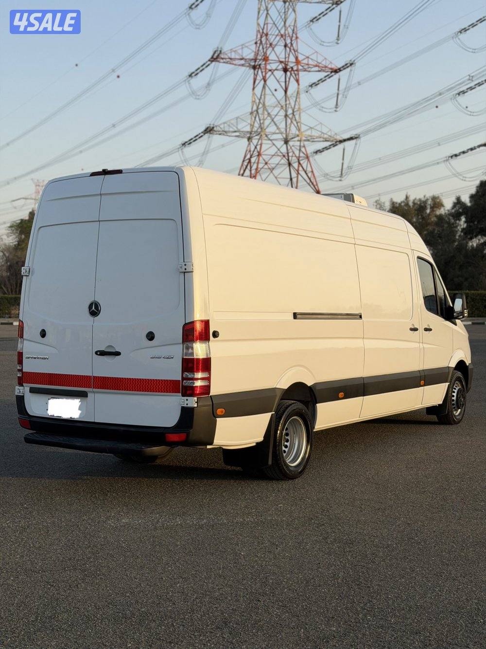 للبيع ڤان مرسيدس سبرنتر 515 الحجم الكبير مقفل ثلاجة2