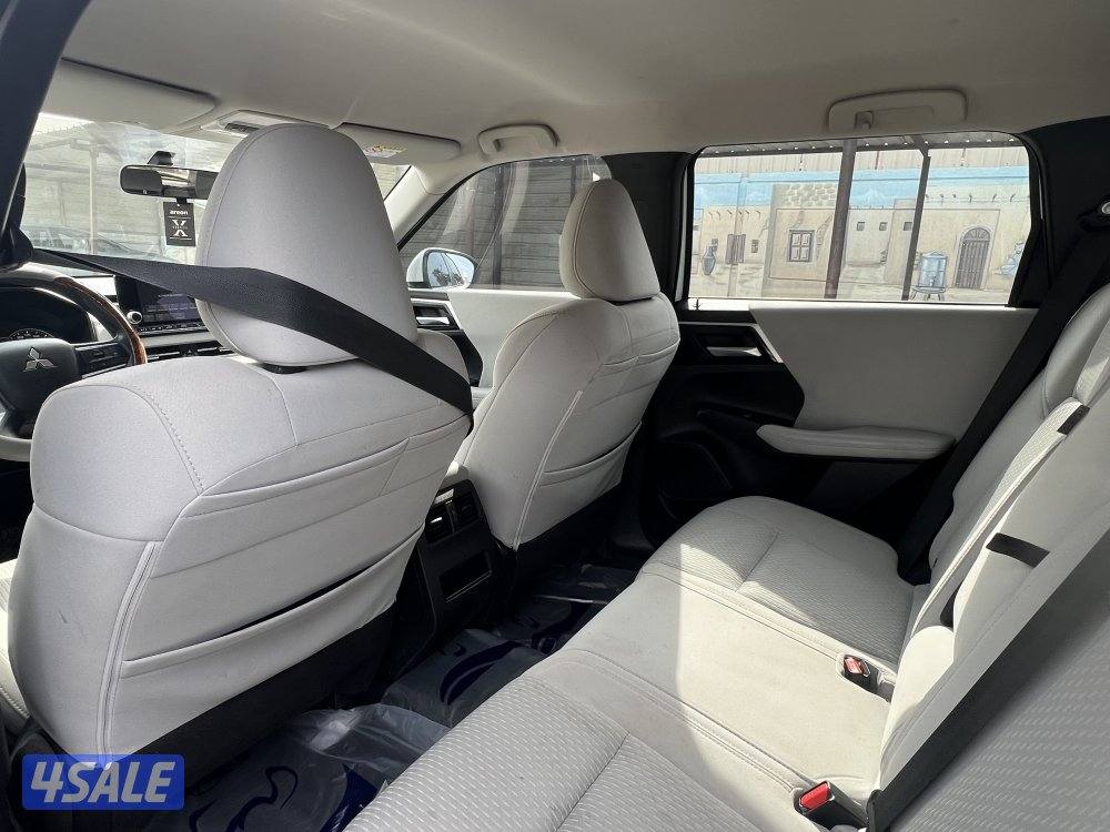 للبيع ميتسوبيشي اوتلاندر 20249