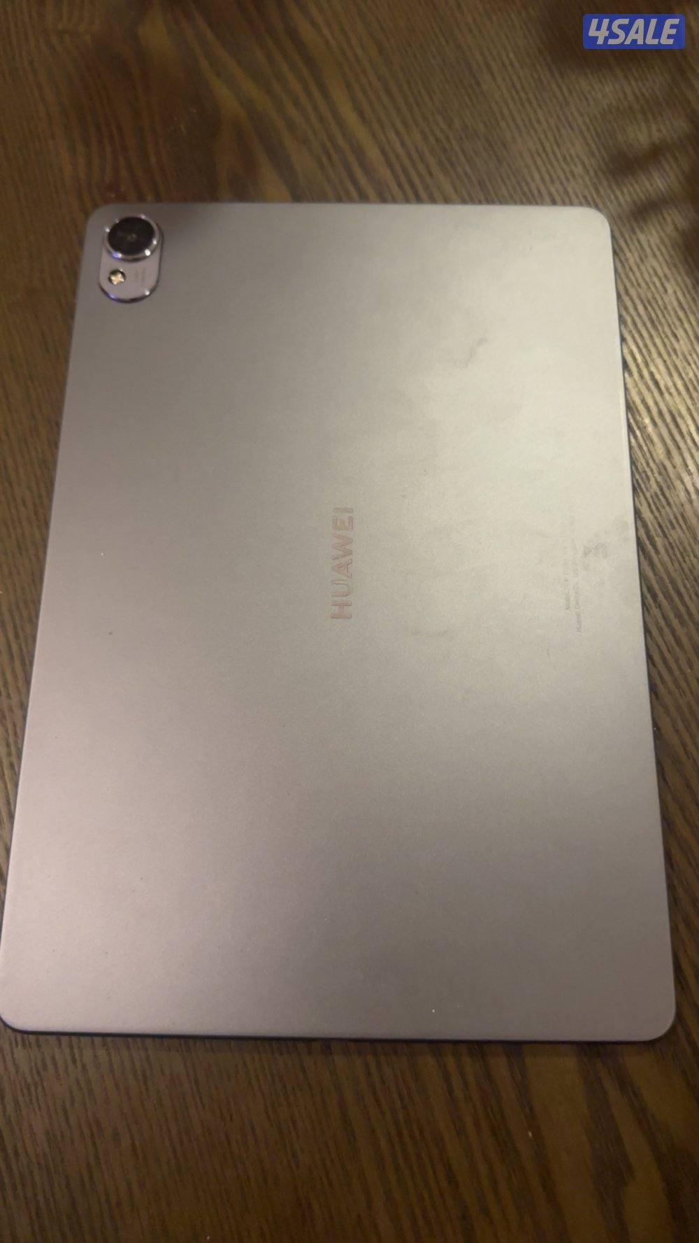 للبيع ايباد ميت باد 11.5s استعمال خفيف معاه قلم + كيبورد+ كرتون1