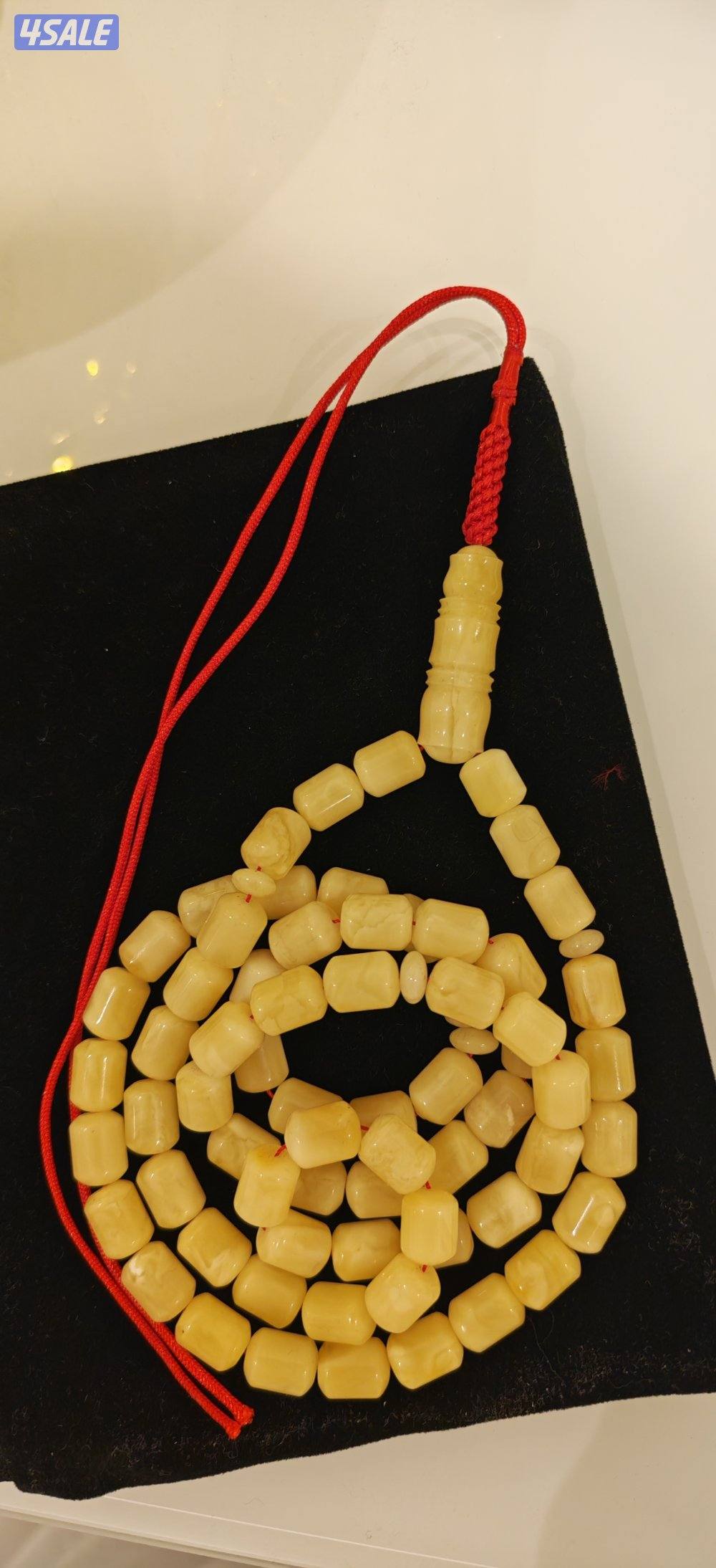 مسباح كهرب صندوقي خالي من الشوائب  وزن 39.7 حجم 8.3- 11.3 عدد الخرز 670