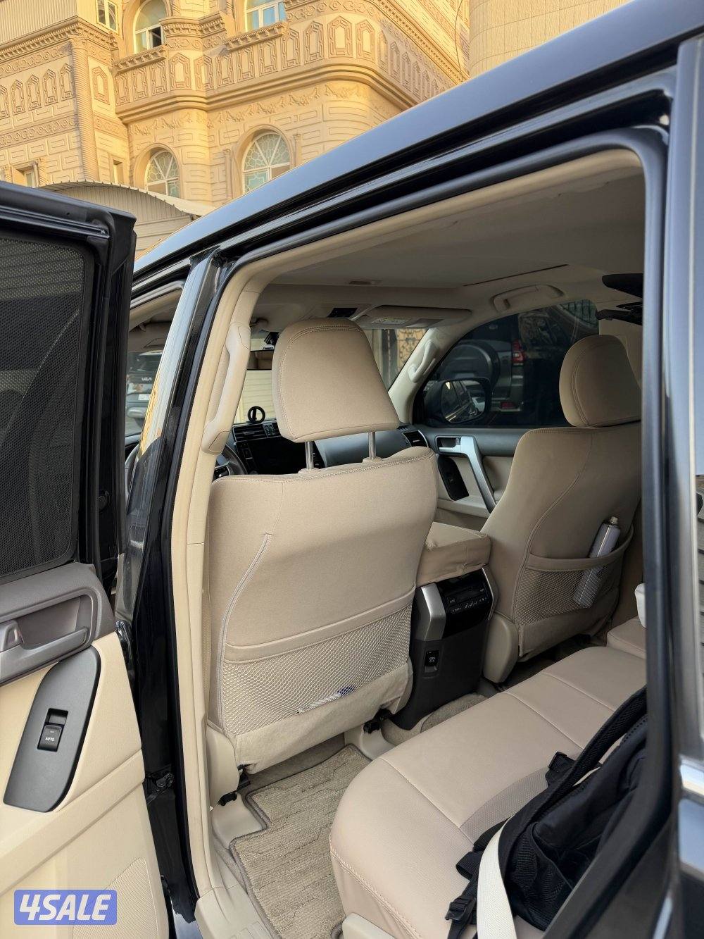 برادو vx 2022 كامل المواصفات كراسي مخمل2