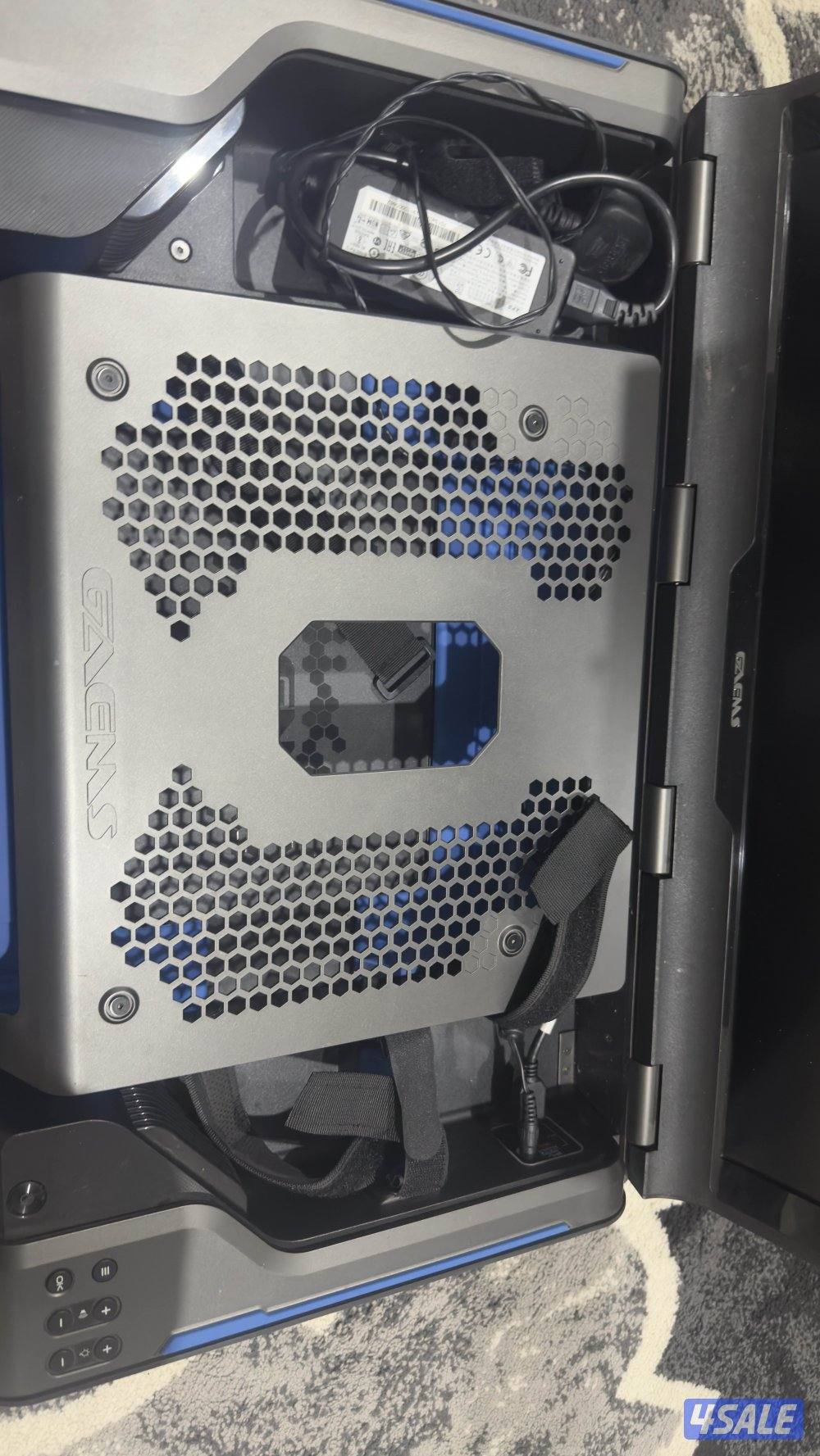 للبيع شاشة Gaems متنقلة بحالة الجديد0