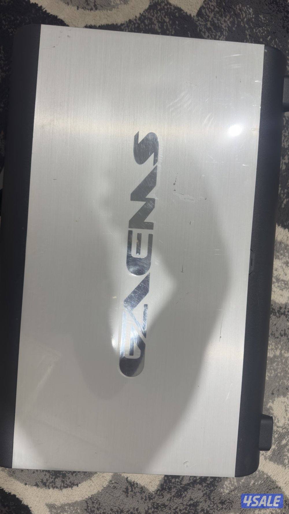 للبيع شاشة Gaems متنقلة بحالة جديدة1