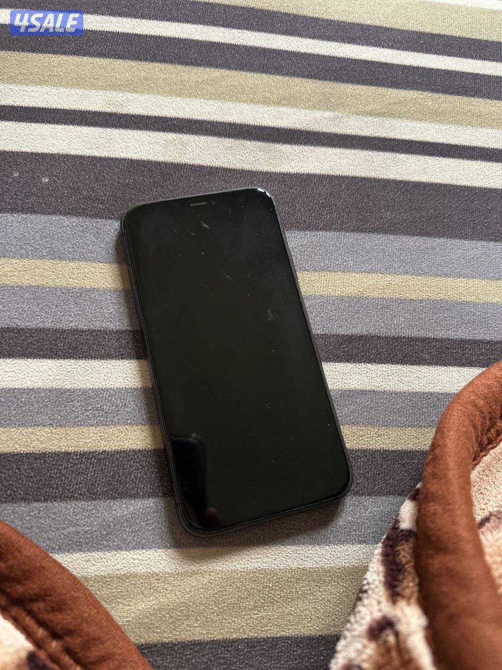 للبيع ايفون 111