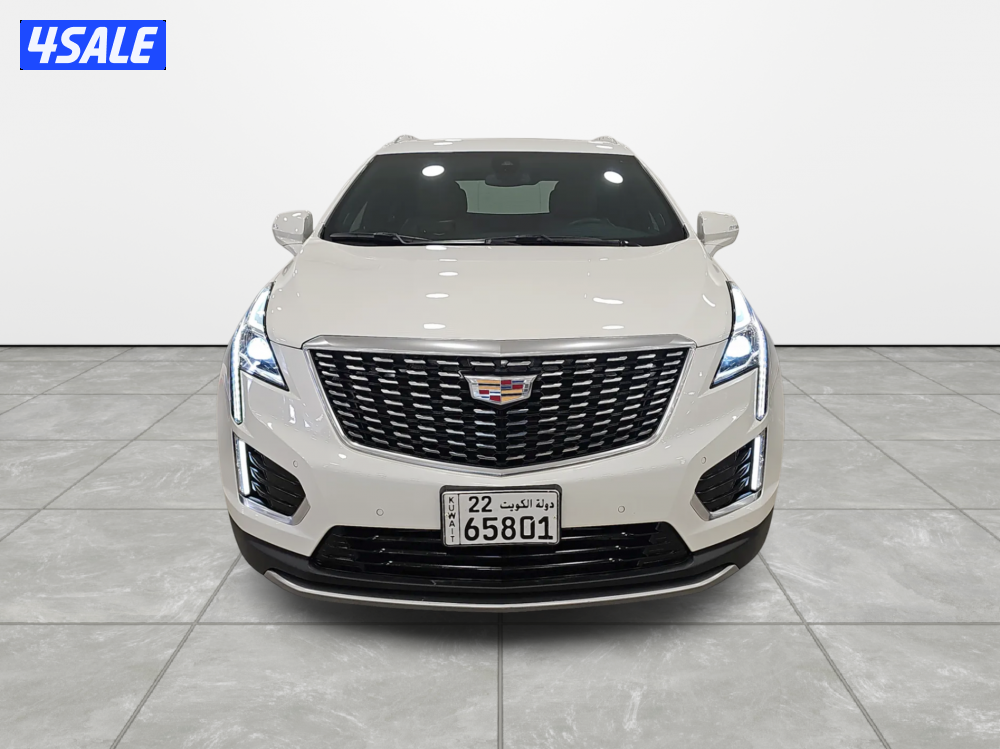 Cadillac XT52