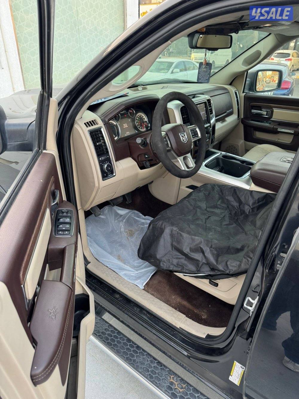 دودج وانيت رام 20183