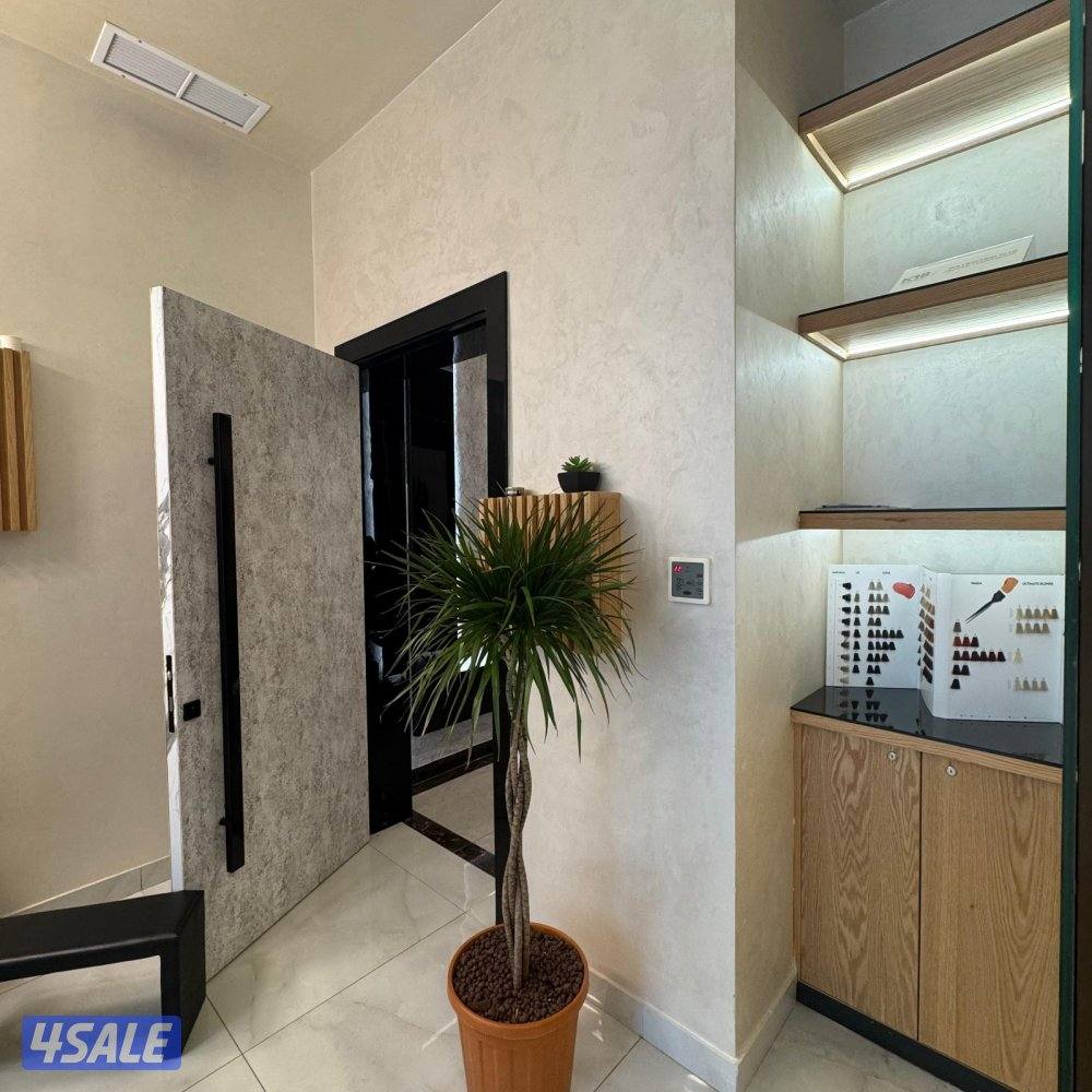 صالون VIP للإيجار ( خلو ) في صباح السالم قطعة 16