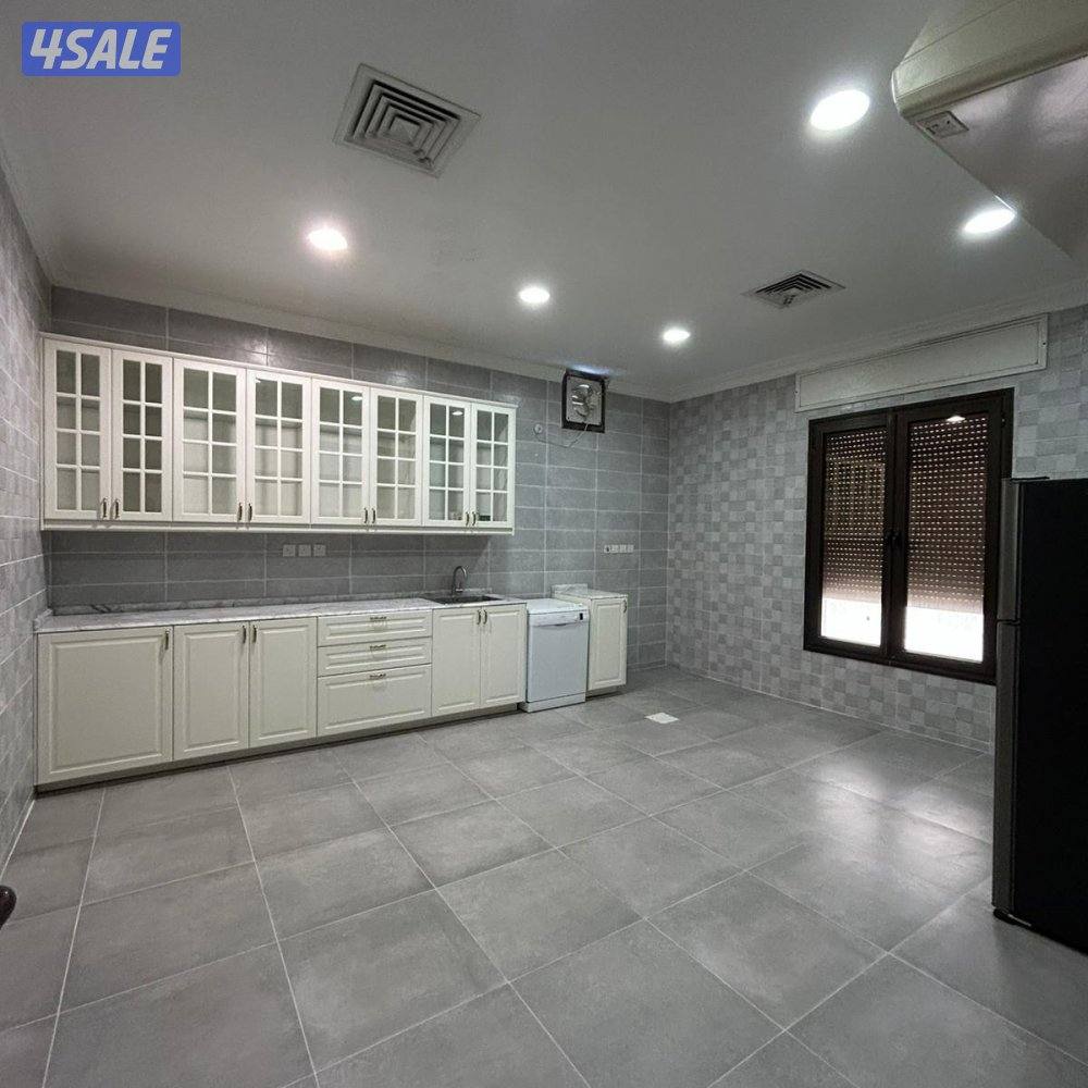 دور كامل سكني للإيجار في فهد الأحمد4