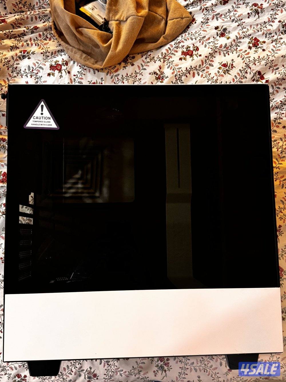 للبيع كيس nzxt H510 Elite + مبرد هوائي cooler master hyper 212 evo2