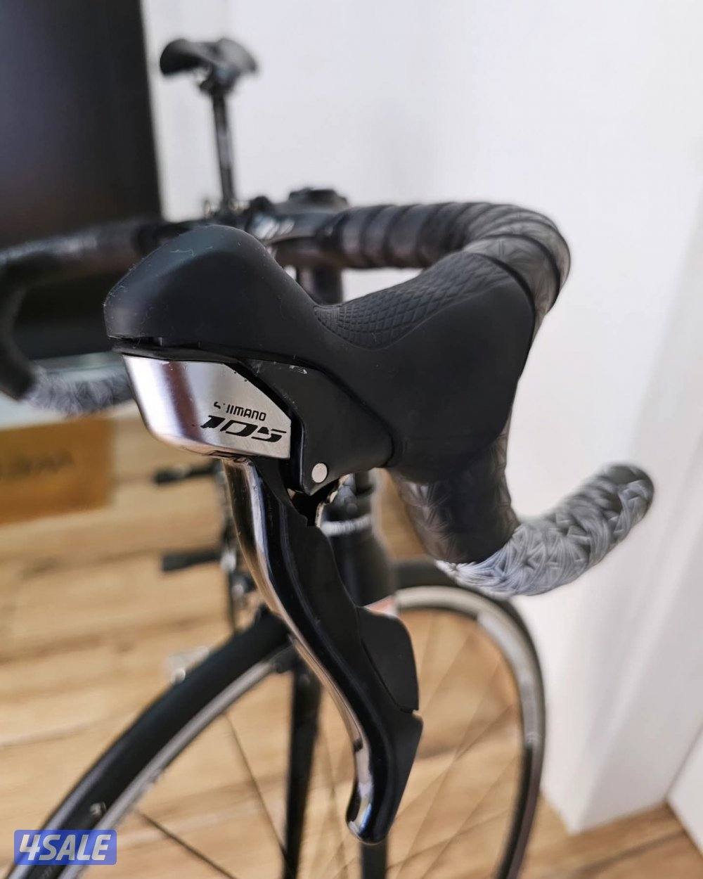 Trek Madone 2.1 /105 Shimano /Carbon Fork/ Well Maintained Roadbike1