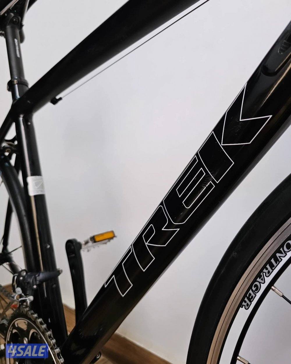 Trek Madone 2.1 /105 Shimano /Carbon Fork/ Well Maintained Roadbike8