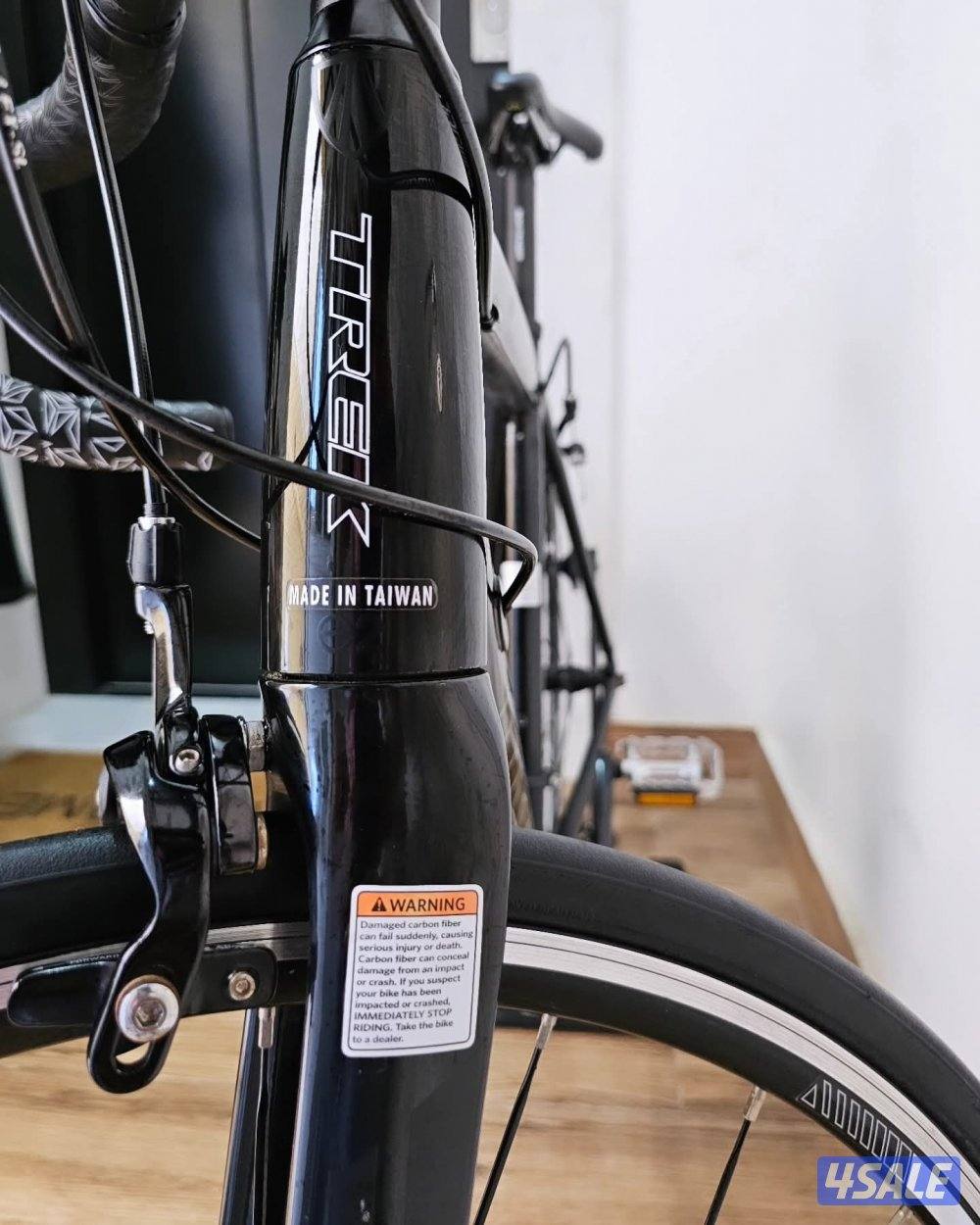 Trek Madone 2.1 /105 Shimano /Carbon Fork/ Well Maintained Roadbike10