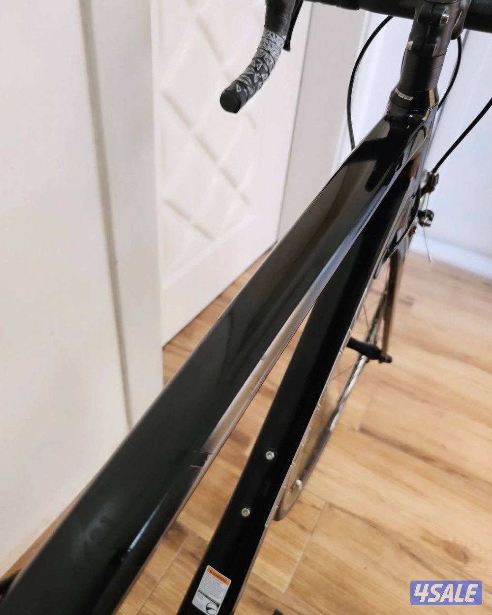 Trek Madone 2.1 /105 Shimano /Carbon Fork/ Well Maintained Roadbike11