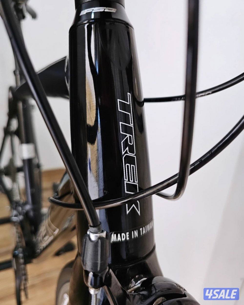 Trek Madone 2.1 /105 Shimano /Carbon Fork/ Well Maintained Roadbike13