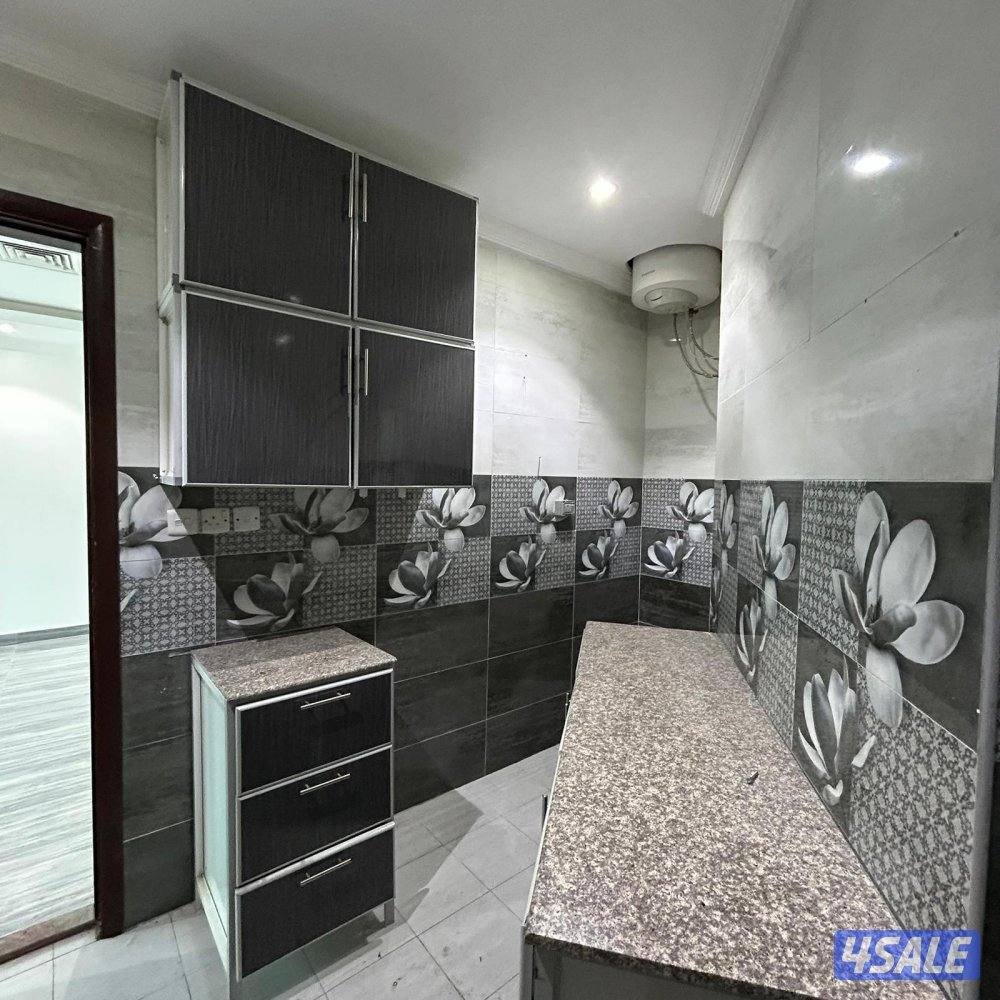 شقة سكنية إطلالة بحرية للإيجار في السالمية5