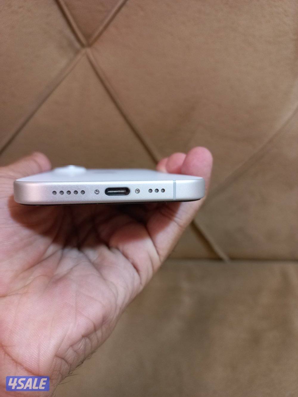 iPhone 16 White 128GB In New Condition 100% battery health1