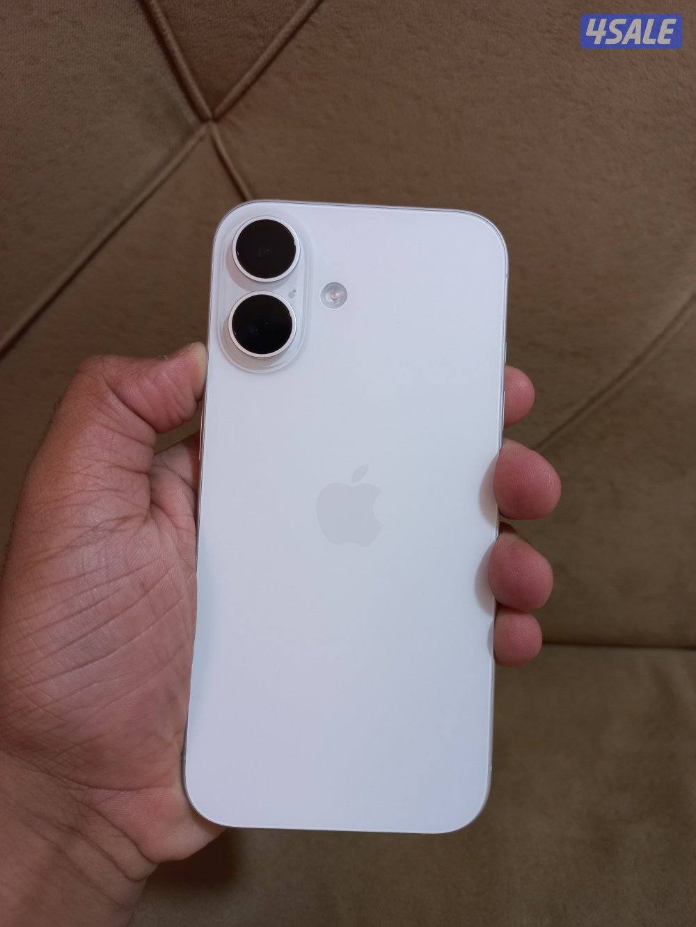 iPhone 16 White 128GB In New Condition 100% battery health4