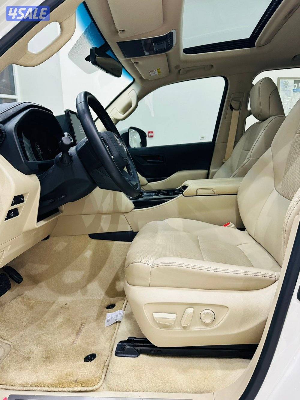 للبيع تويوتا لاندكروس GXR 4K بدون تيربو موديل 20254