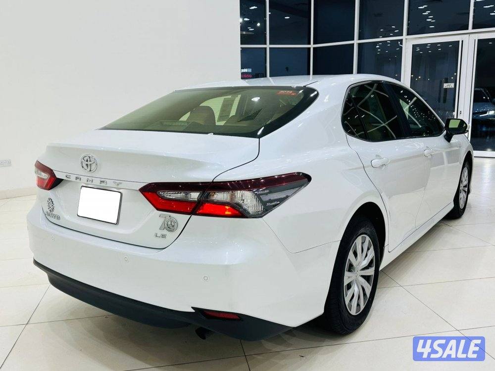 للبيع تويوتا كامري LE  2.5موديل 20242