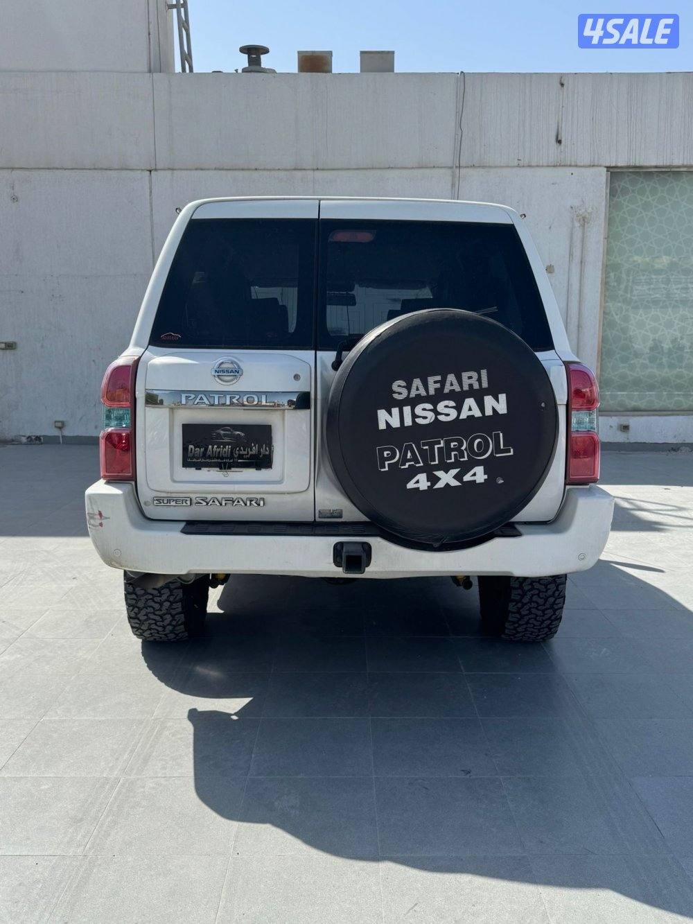 نيسان سفاري 20091