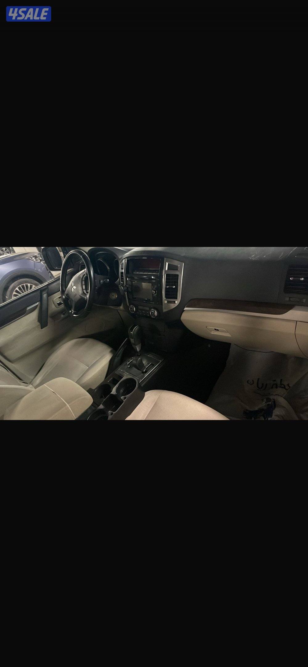 للبيع بايجيرو 2015 بحاله ممتازه شرط الفحص2