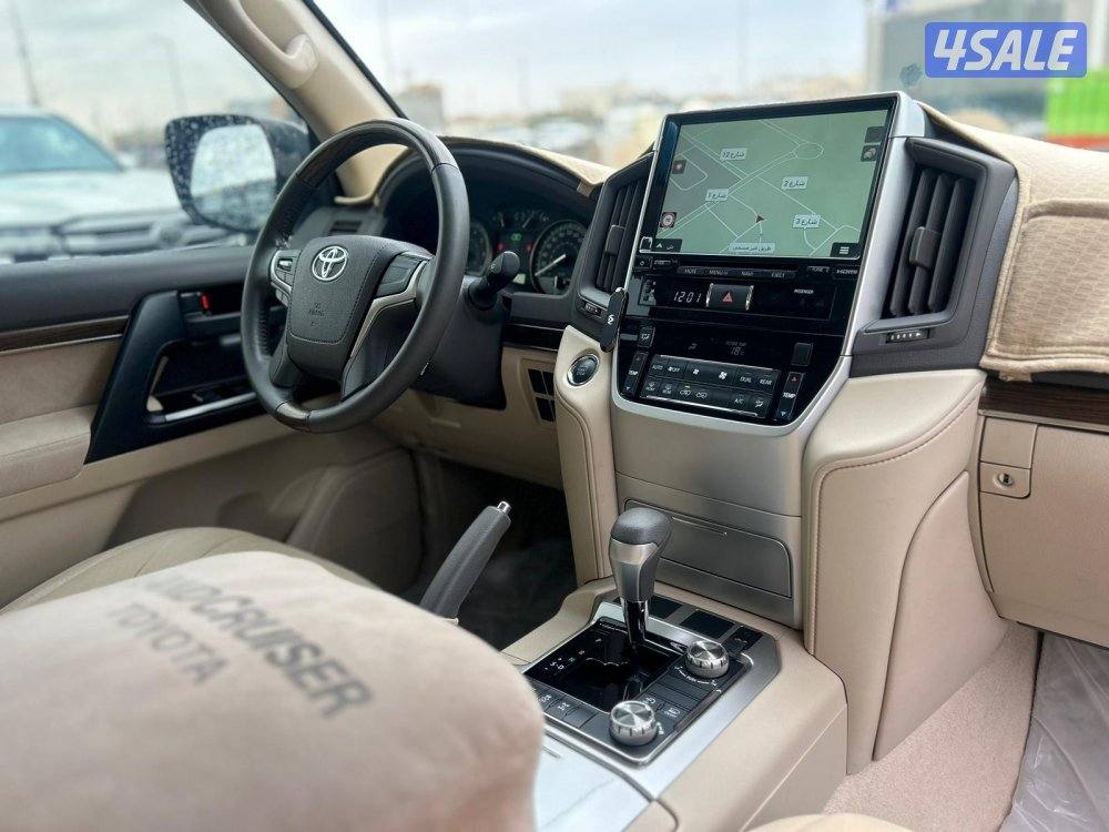 تويوتا لاند كروزر GX.R-V6 موديل 2021 ماشى 43.000 k.m   وارد الساير .7