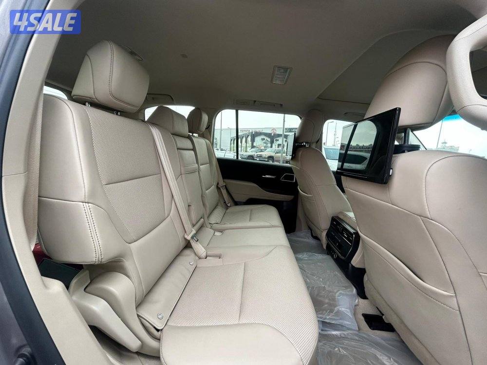 تويوتا لاند كروزر GX.R AEROs  twin turbo.V6 موديل 2022 ماشى 115.000 k.4