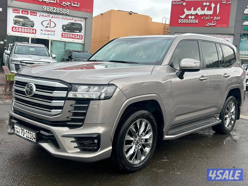 تويوتا لاند كروزر GX.R AEROs  twin turbo.V6 موديل 2022 ماشى 115.000 k.8