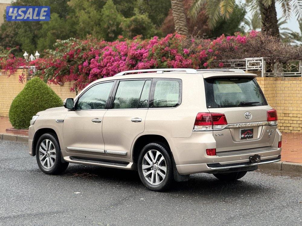 VX-R لاند كروزر 2020 صبغ وكاله3