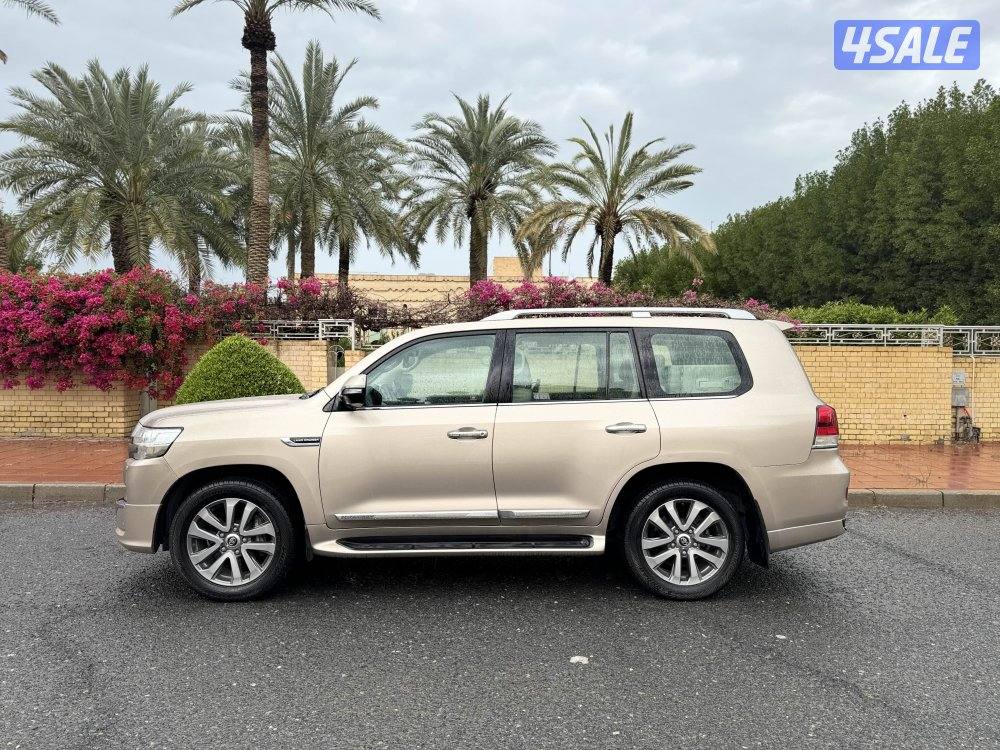 VX-R لاند كروزر 2020 صبغ وكاله5